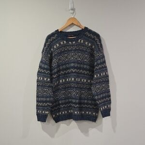 Vintage Wool Navy and Grey Crewneck Fishermancore/Cabincore Men's Wear  Sweater